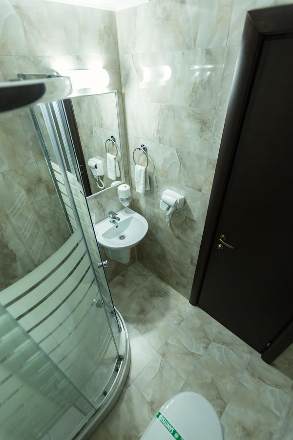 Express Residence Braila Bagian luar foto