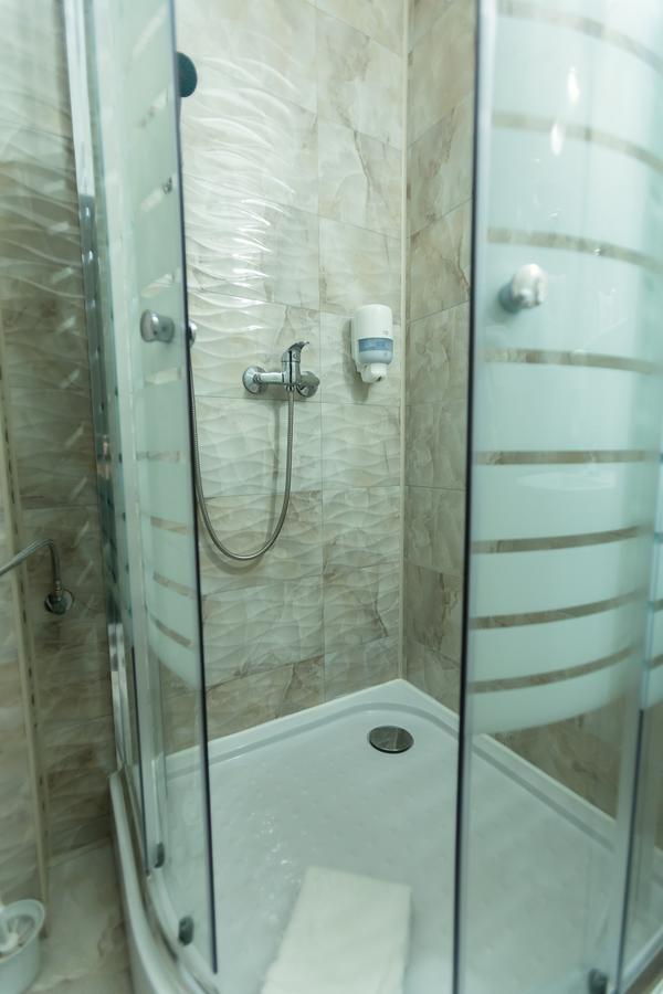 Express Residence Braila Bagian luar foto