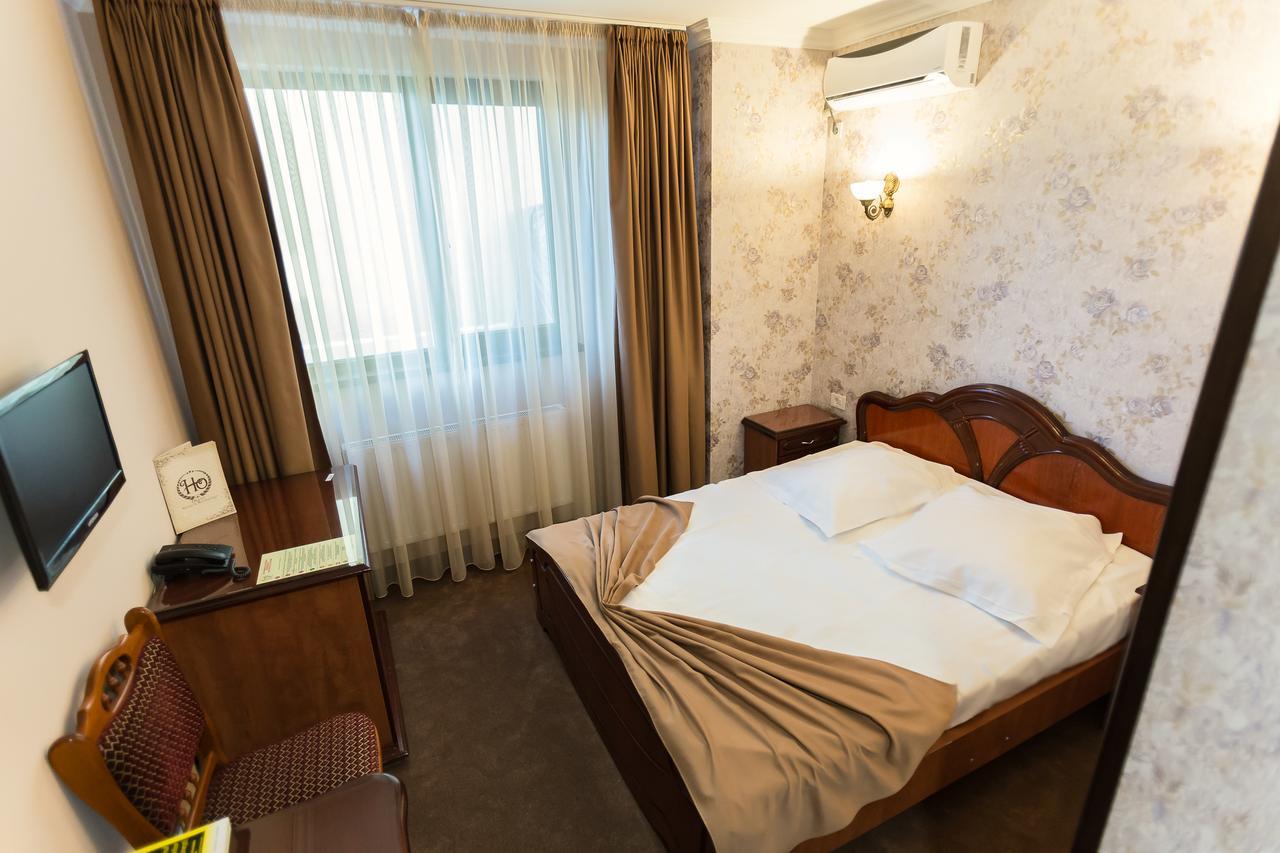 Express Residence Braila Bagian luar foto