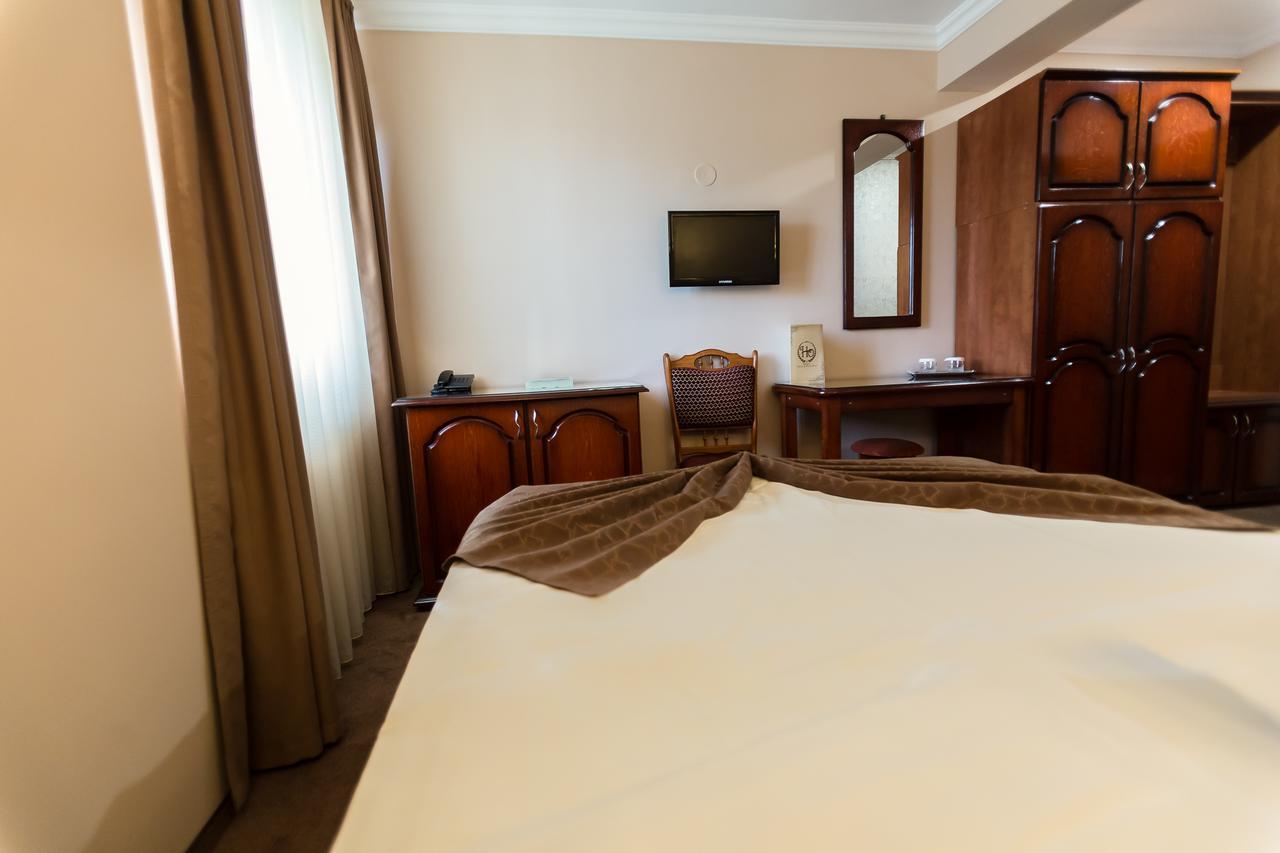 Express Residence Braila Bagian luar foto