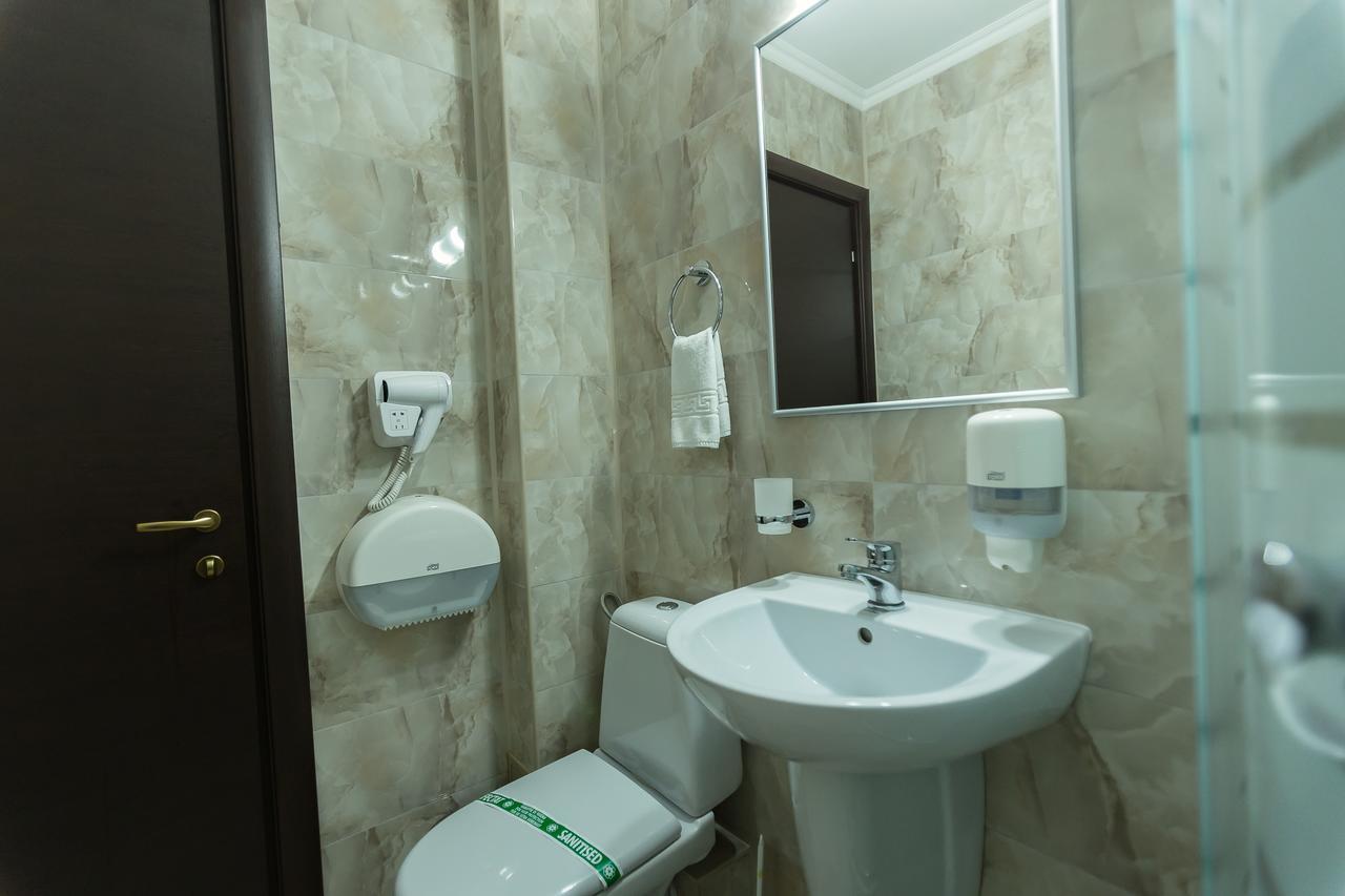 Express Residence Braila Bagian luar foto