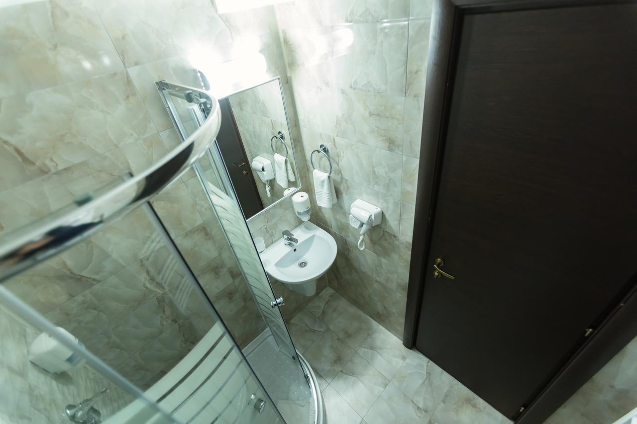 Express Residence Braila Bagian luar foto